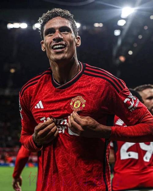 皇马将与曼联就瓦拉内谈判 若不续约首选出售 皇马将与曼联就瓦拉内谈判 若不续约首选出售